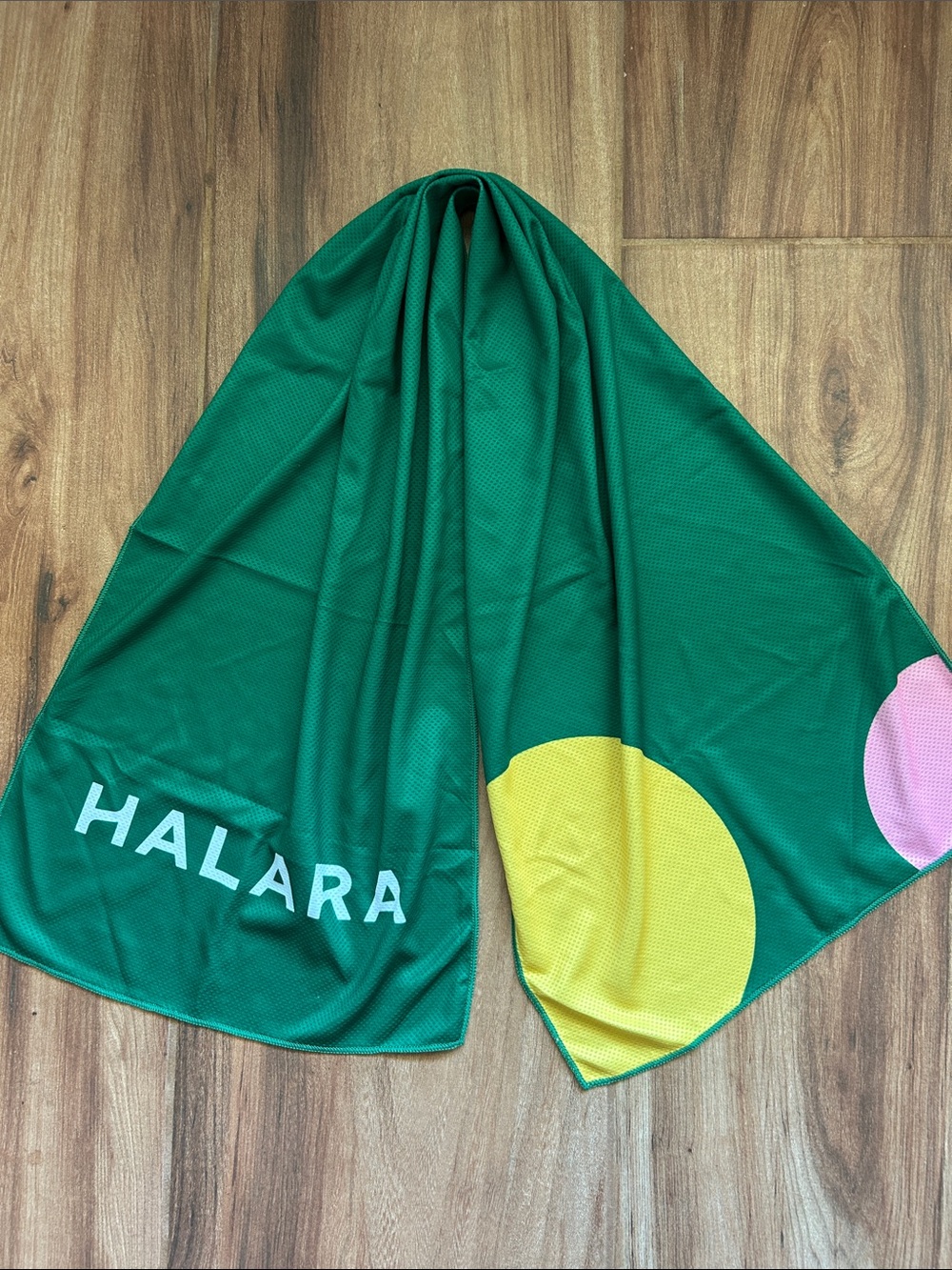 Halara Cooling Towel | Green Polka Dot Workout/Gym Towel NWOT